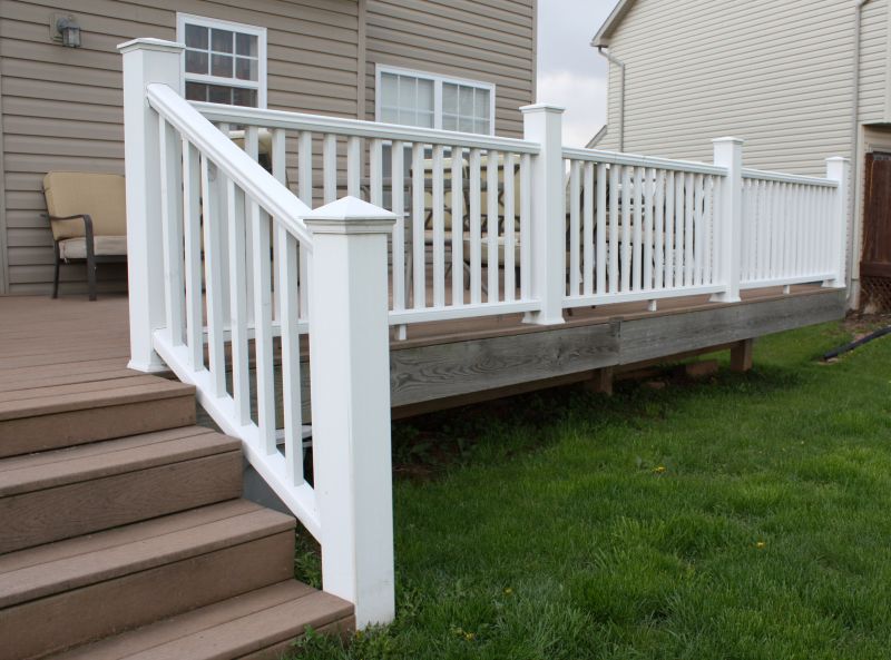 Wood Railing Replacement in Conroe, TX